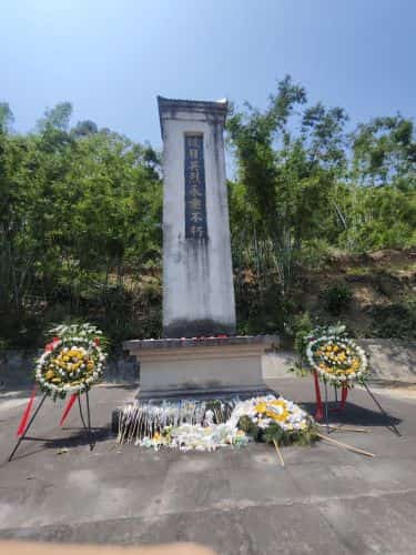 陆军第五军昆仑关战役阵亡将士墓园