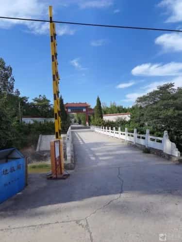五里岗墓地