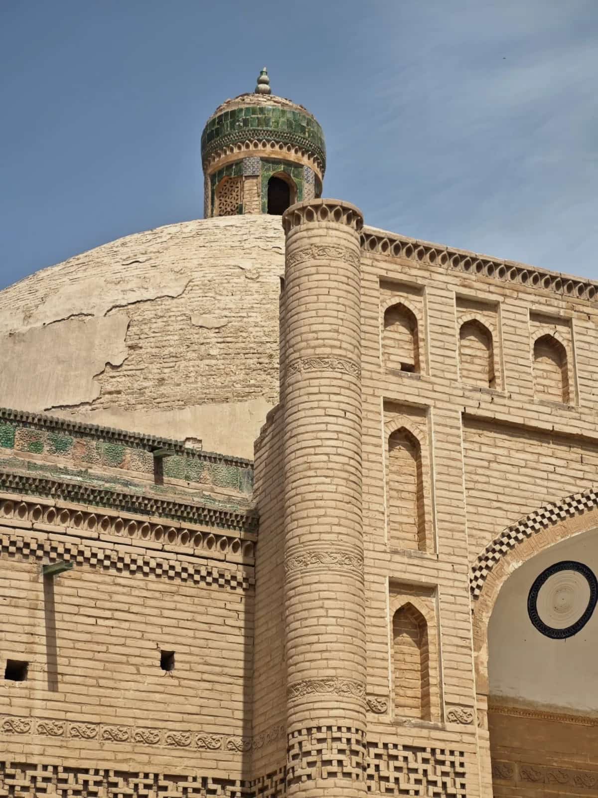 艾比甫.艾洁木麻扎