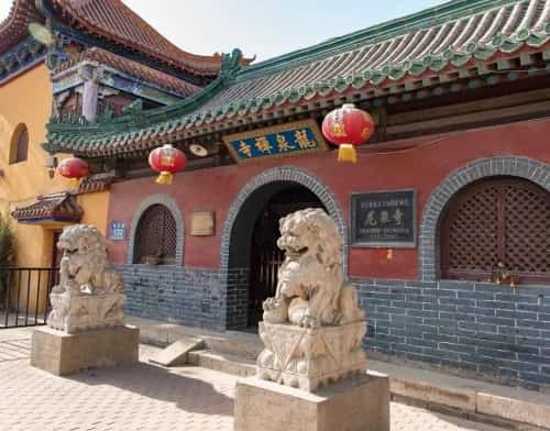 龙泉寺大殿